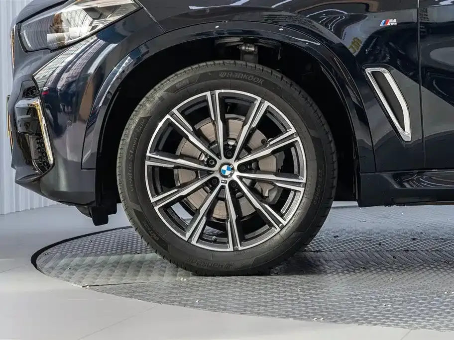 BMW X5 — фото 4