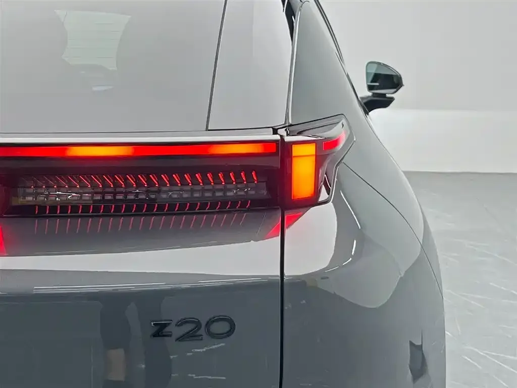 Lynk & Co Z20 — фото 10