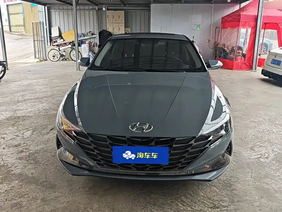 Hyundai Elantra — фото 10