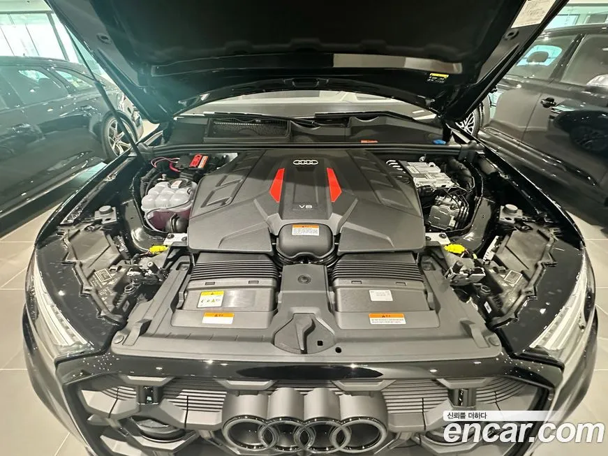 Audi SQ7 — фото 5