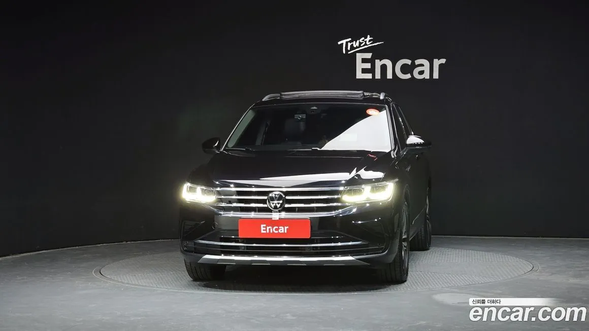 Volkswagen Tiguan — фото 2