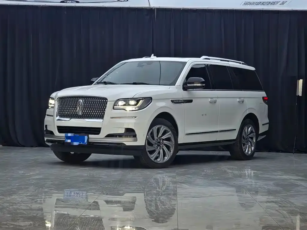 Lincoln Navigator — фото 1