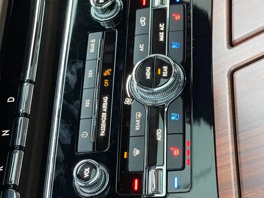Lincoln Navigator — фото 9