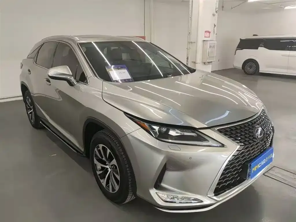 Lexus RX — фото 8