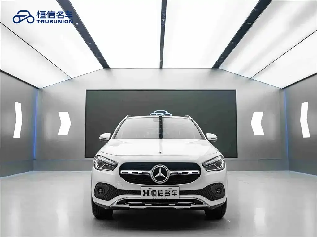 Mercedes-Benz GLA — фото 10