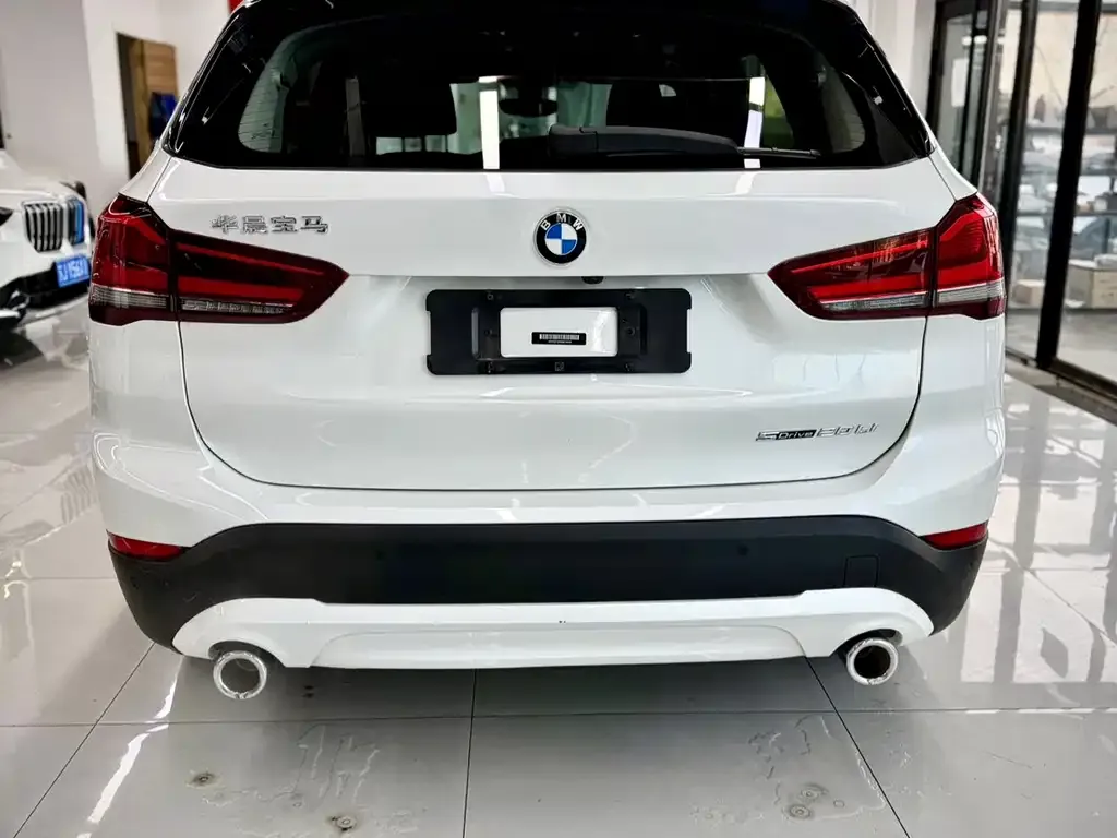 BMW X1 — фото 2