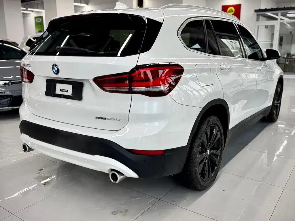 BMW X1 — фото 4