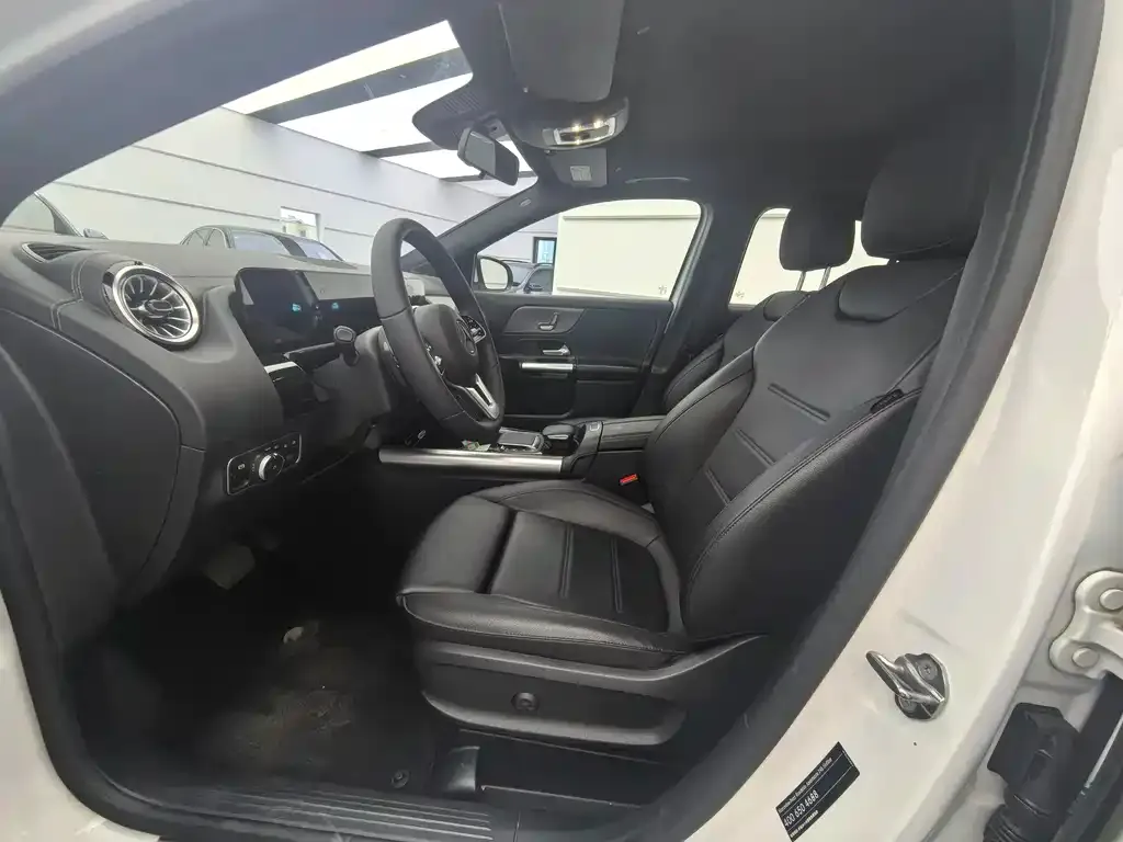 Mercedes-Benz GLA — фото 10