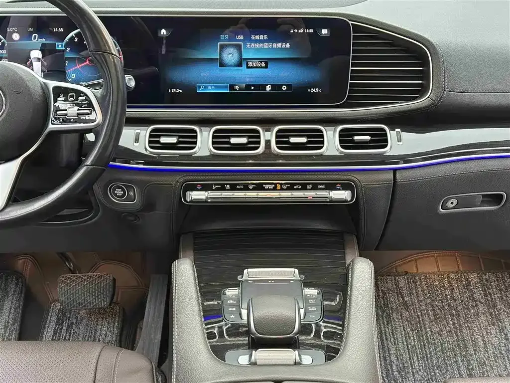 Mercedes-Benz GLS — фото 8
