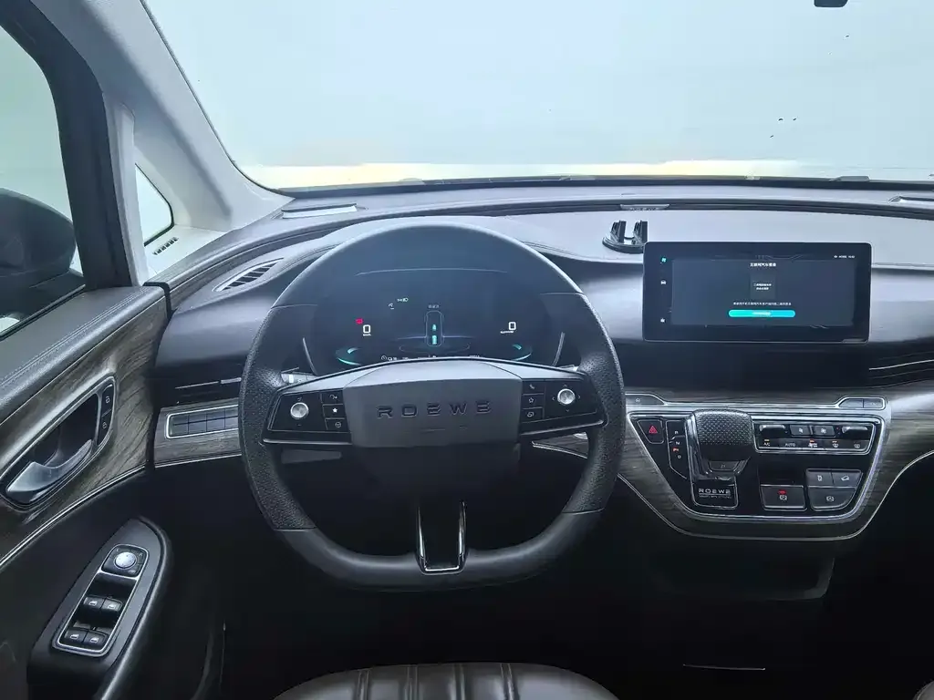 Roewe iMAX8 New Energy — фото 8