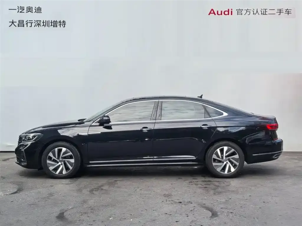 Volkswagen Passat New Energy — фото 2