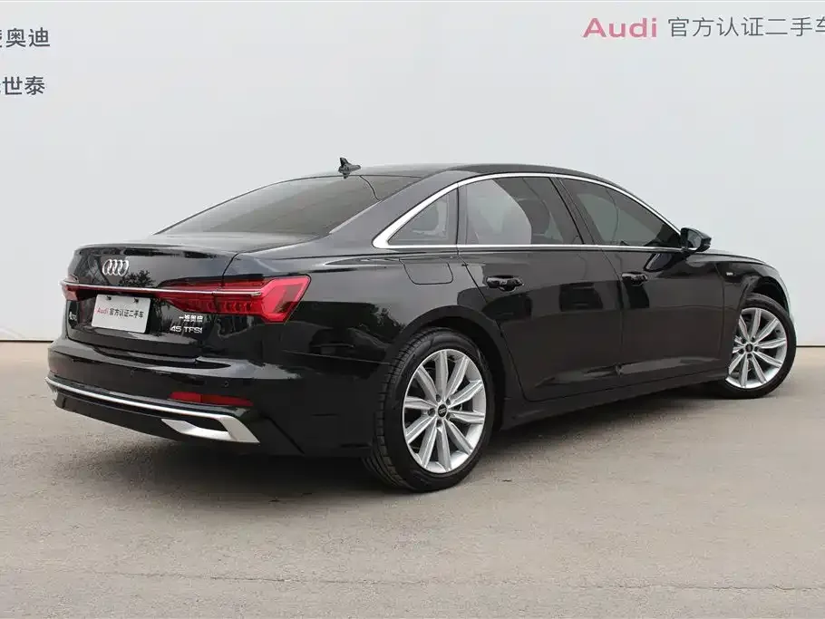 Audi A6L — фото 5