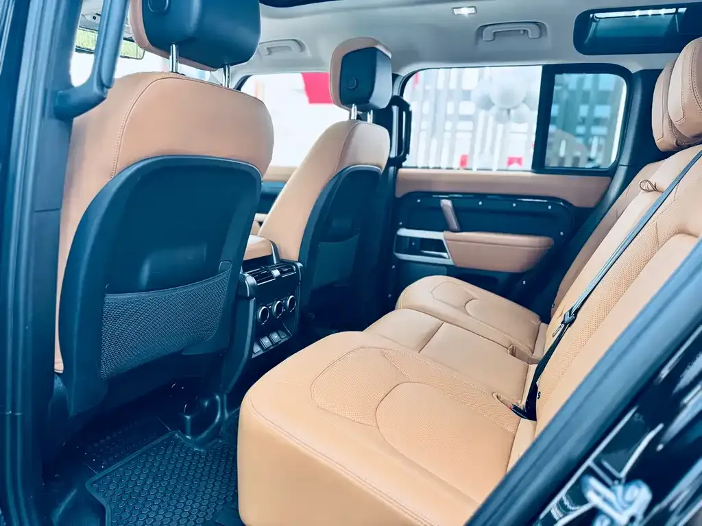 Land Rover Defender — фото 2