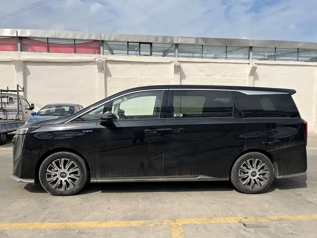 GAC Motor Trumpchi E9 — фото 3