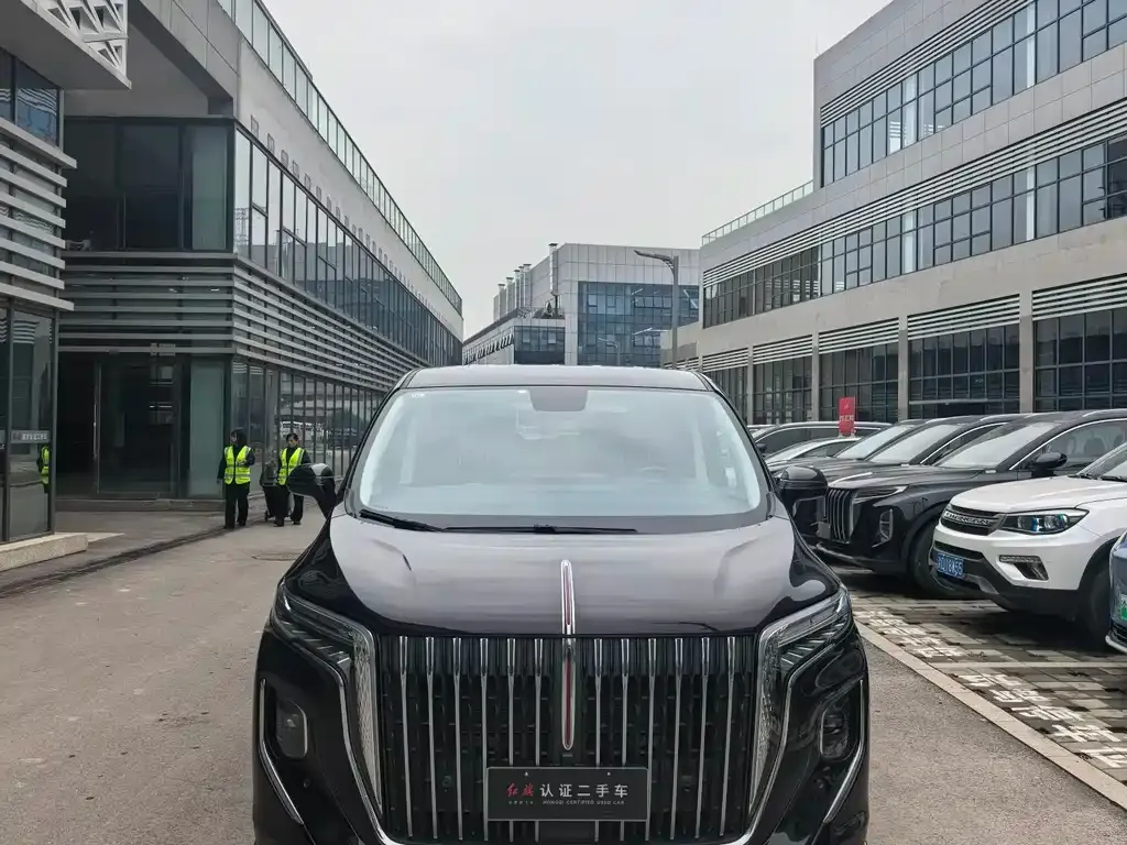 Hongqi HQ9 PHEV — фото 2