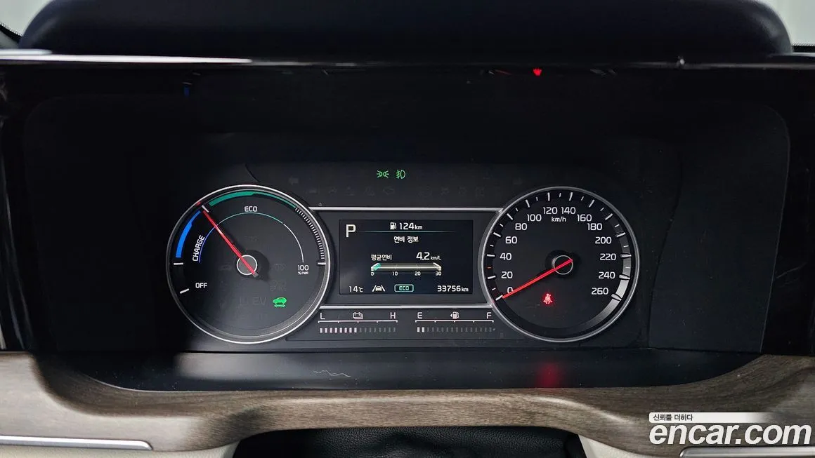 Kia Sorento — фото 8