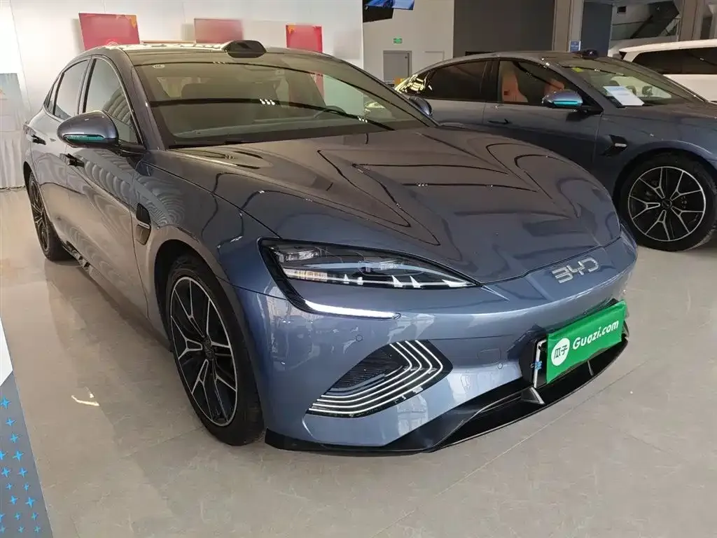 BYD Seal — фото 8