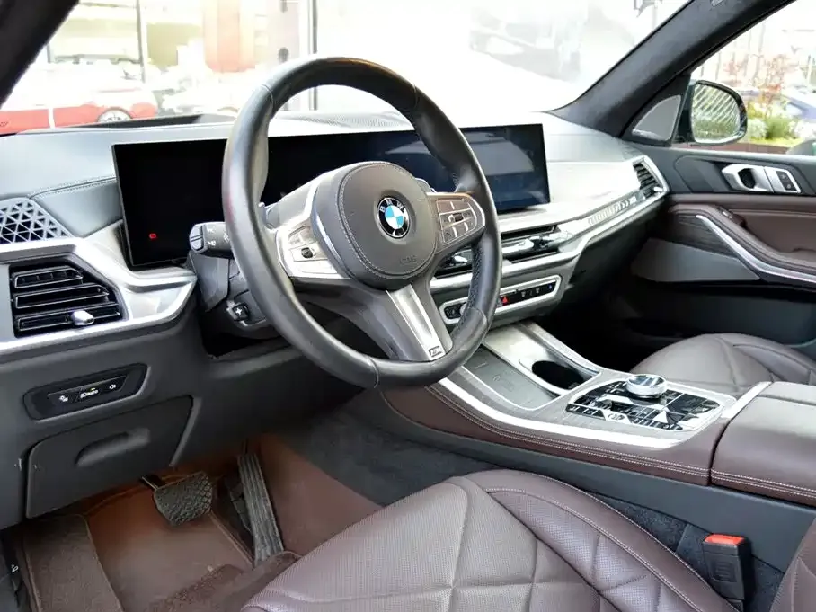 BMW X5 — фото 10