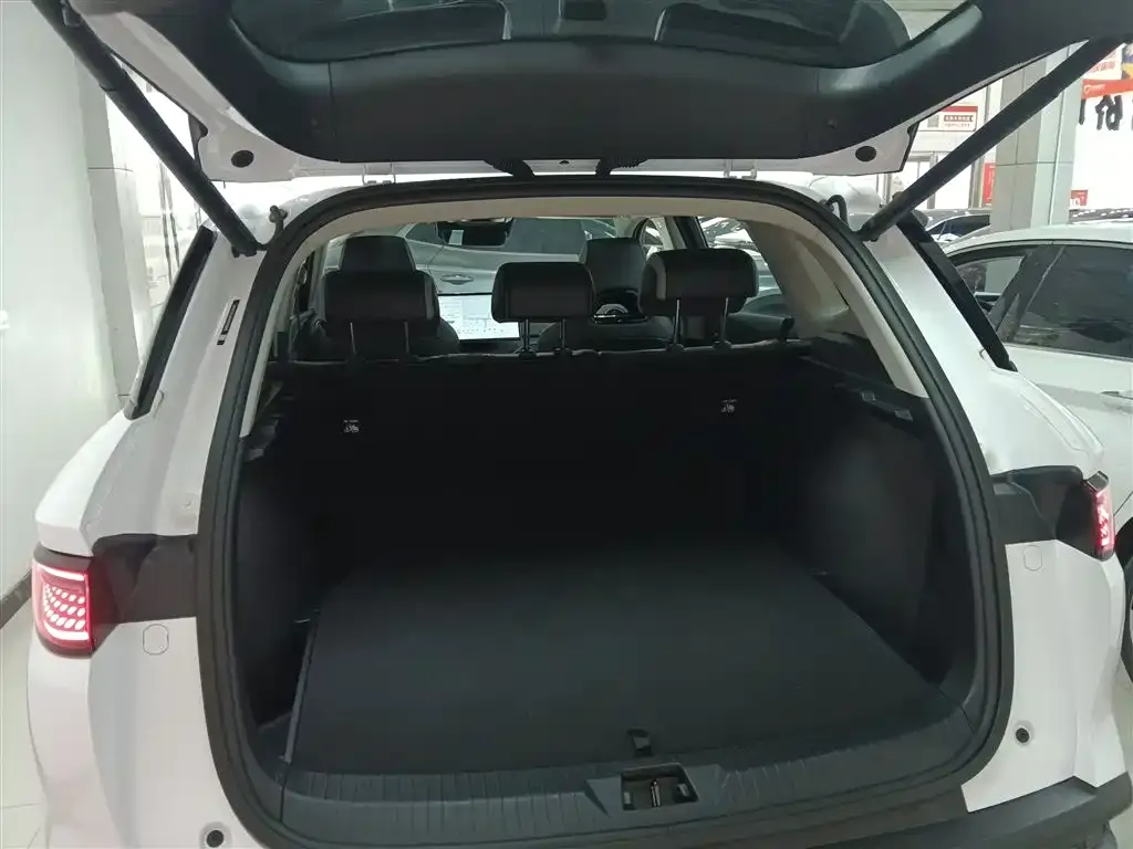 BYD Seal 05 DM-i — фото 6
