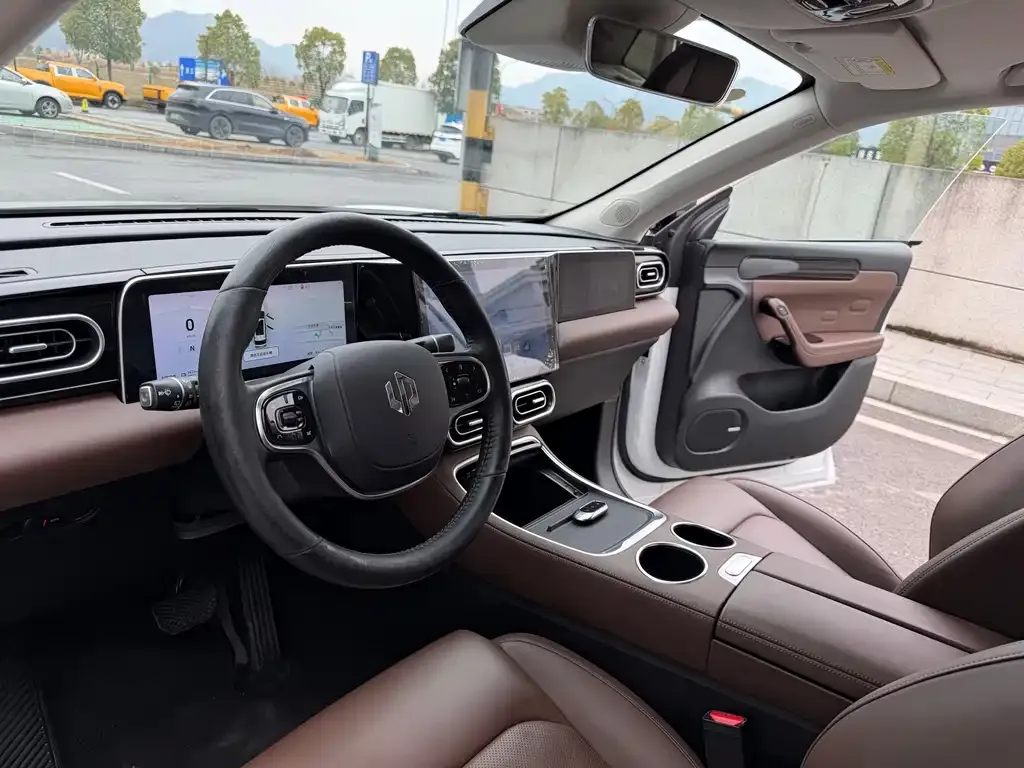 Leapmotor C11 — фото 3