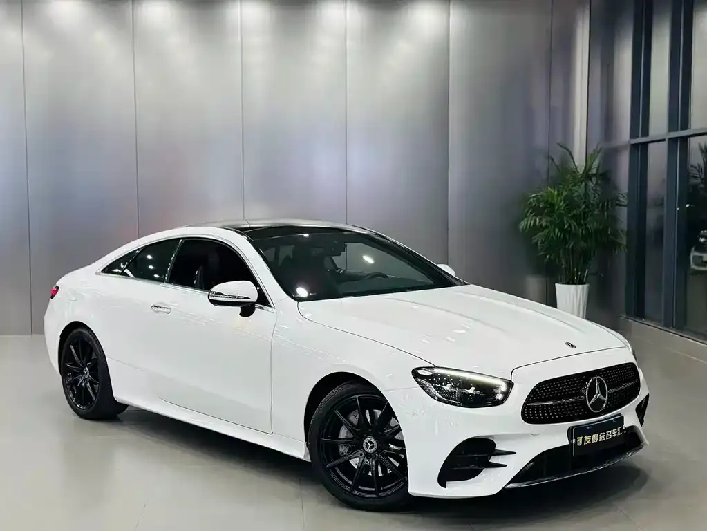 Mercedes-Benz E-Class (Import) — фото 4