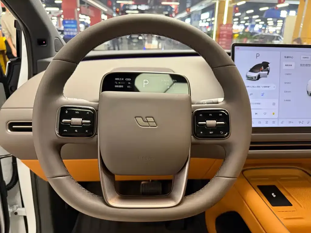 Li Auto i8 — фото 2