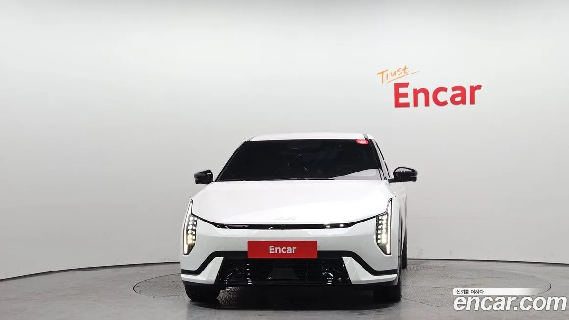 Kia EV4 — фото 3