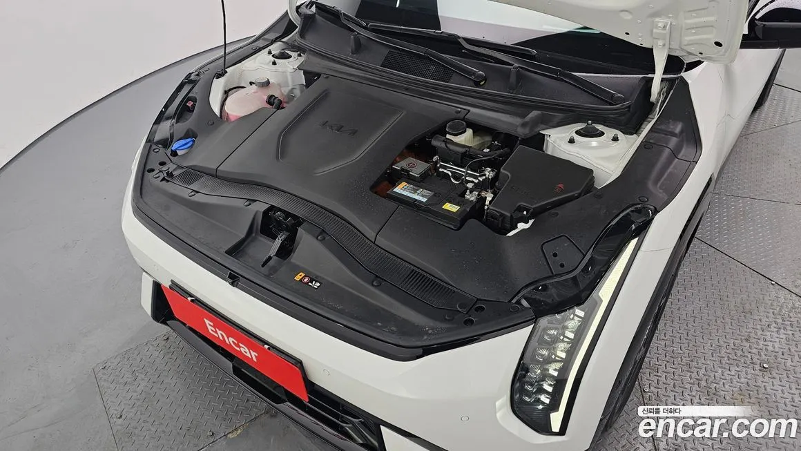 Kia EV4 — фото 9