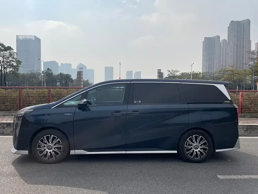 GAC Motor Trumpchi E9 — фото 4