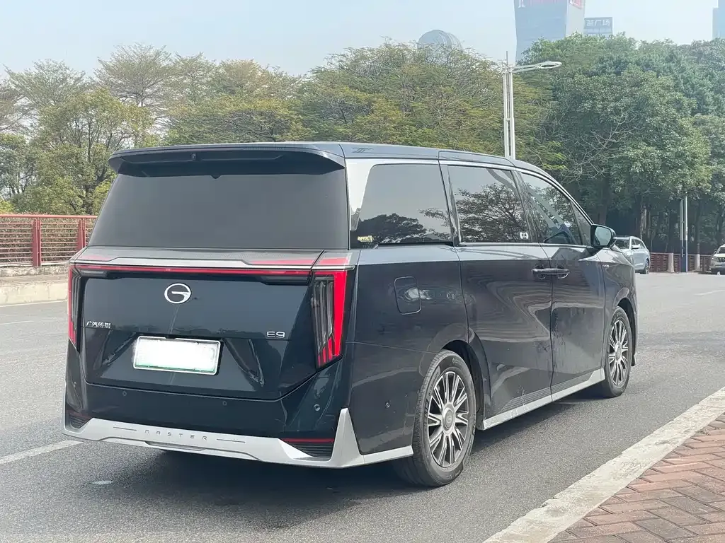 GAC Motor Trumpchi E9 — фото 7
