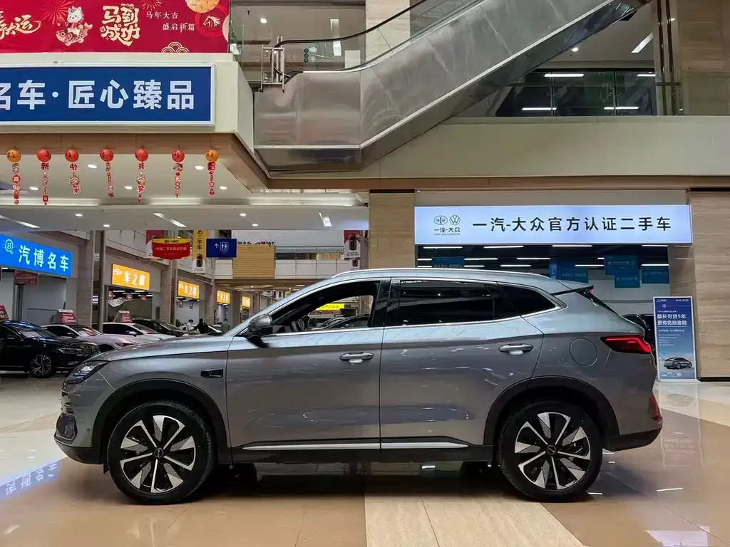 BYD PLUS New Energy — фото 3