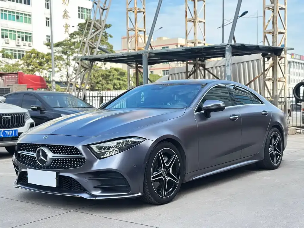 Mercedes-Benz CLS — фото 1