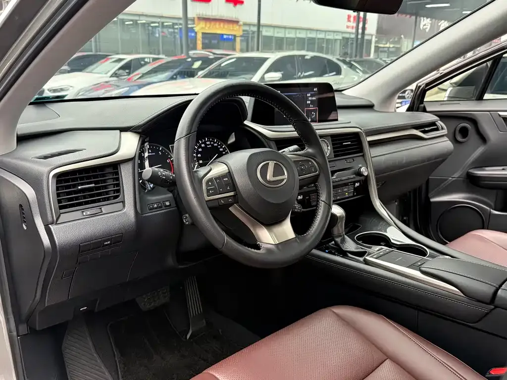 Lexus RX — фото 9