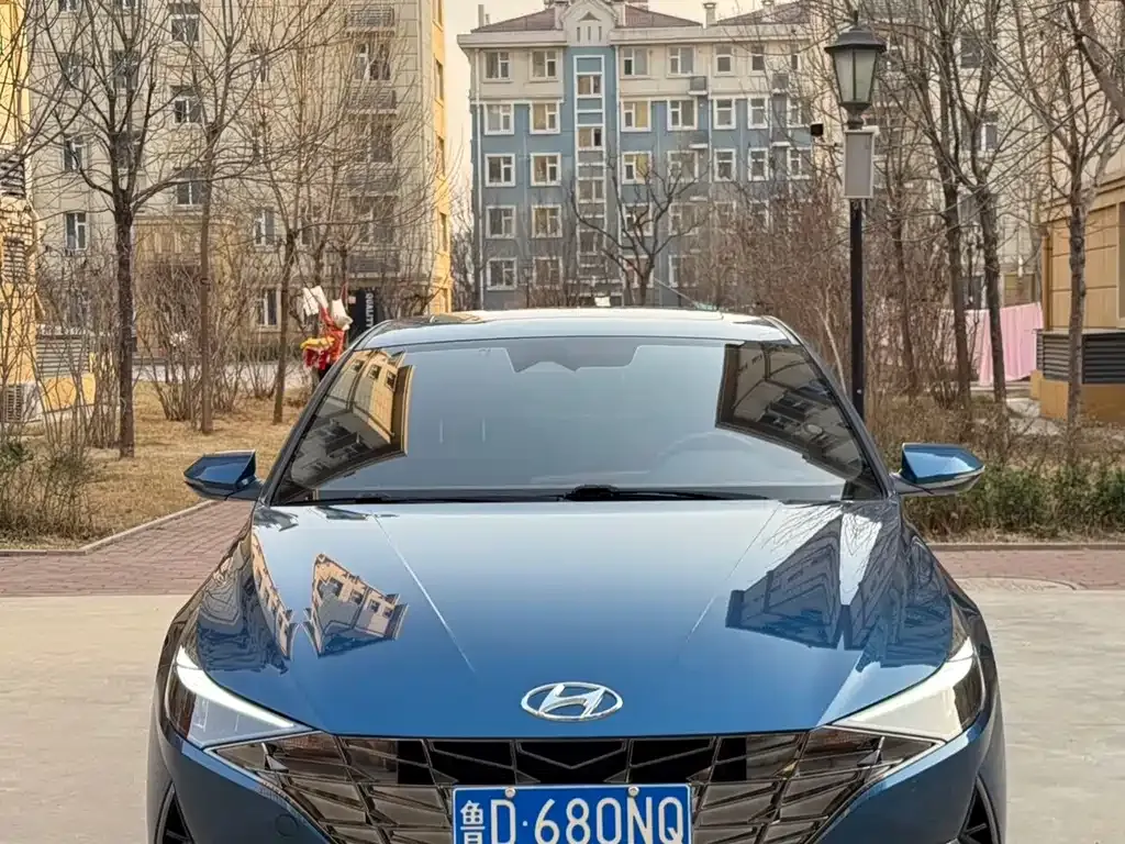 Hyundai Elantra — фото 8