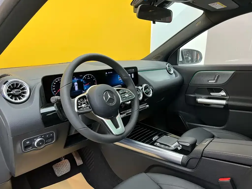 Mercedes-Benz GLA — фото 4