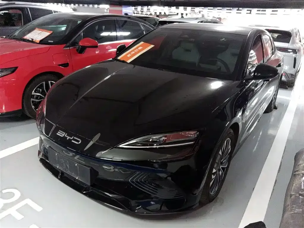 BYD Seal — фото 1