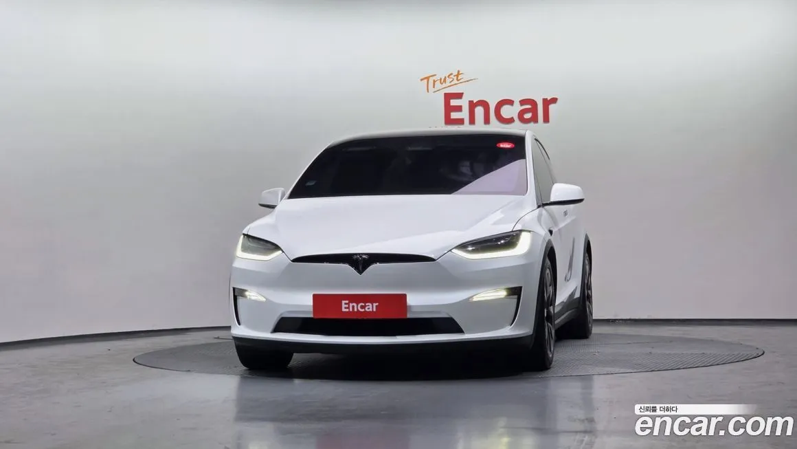 Tesla Model X — фото 4