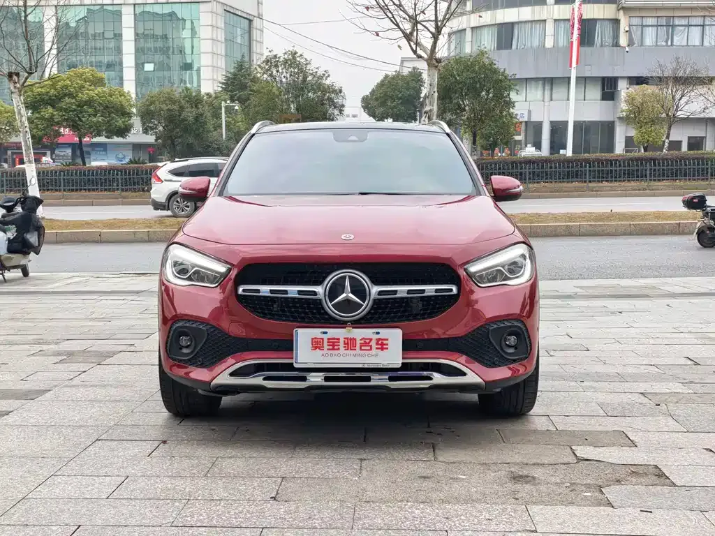Mercedes-Benz GLA — фото 10