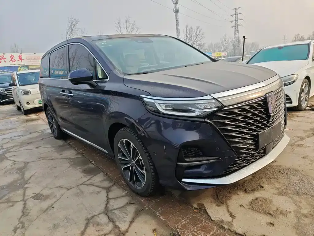 Roewe iMAX8 — фото 5