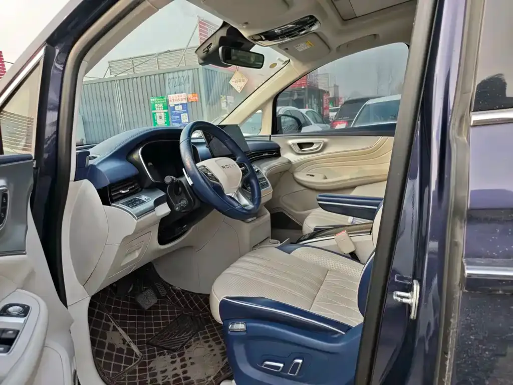 Roewe iMAX8 — фото 3