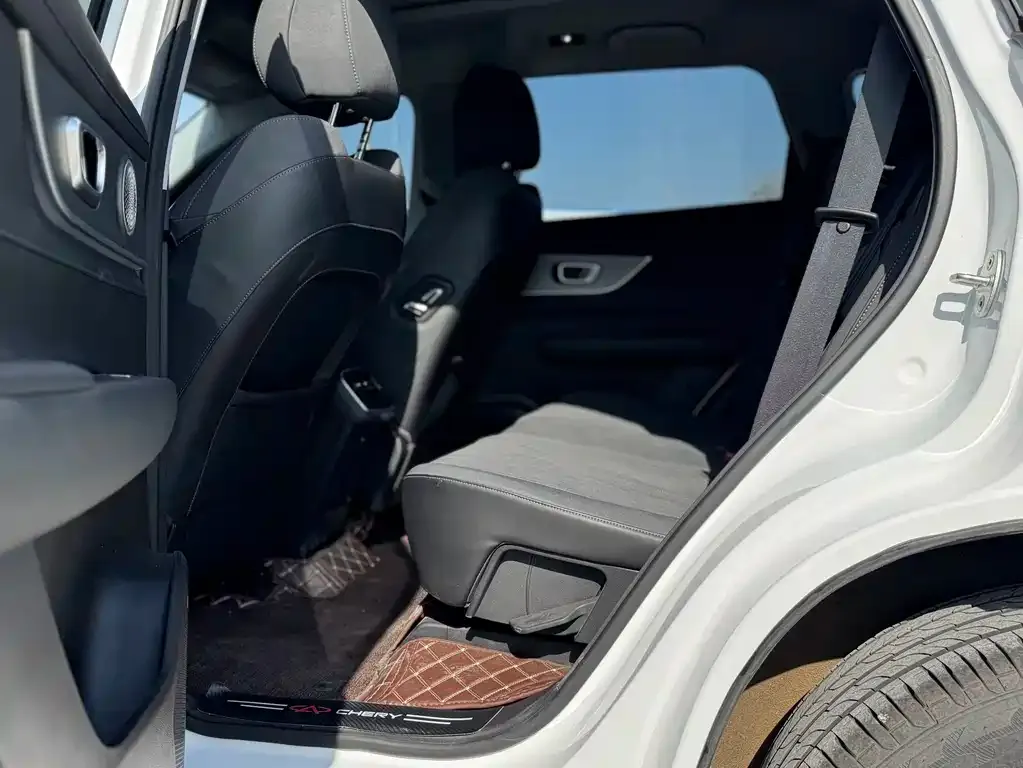 Chery Tiggo 8 PLUS — фото 8