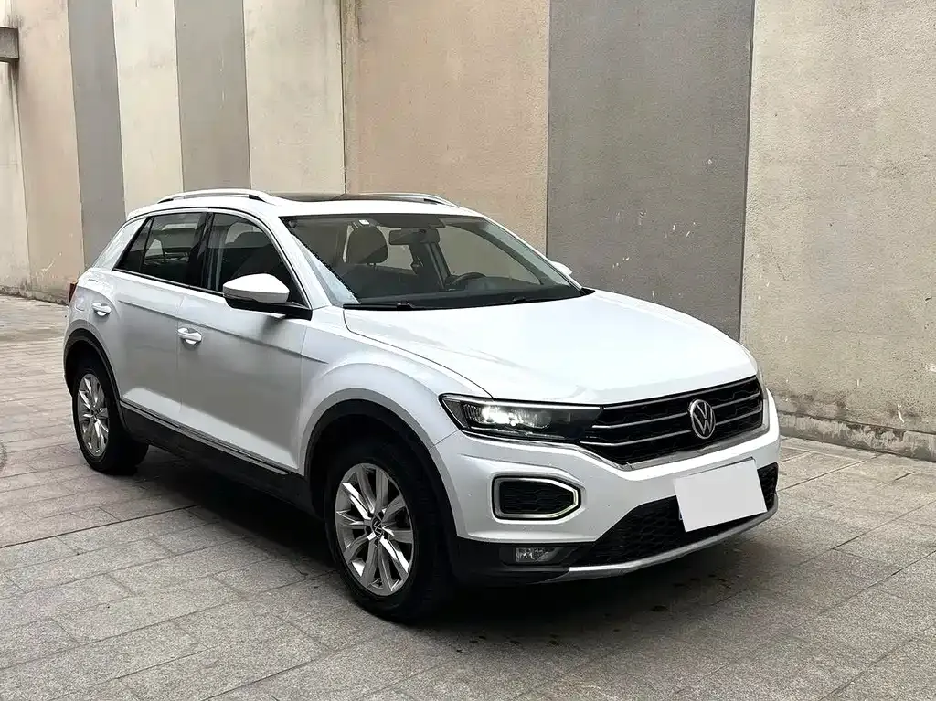 Volkswagen T-Roc — фото 7