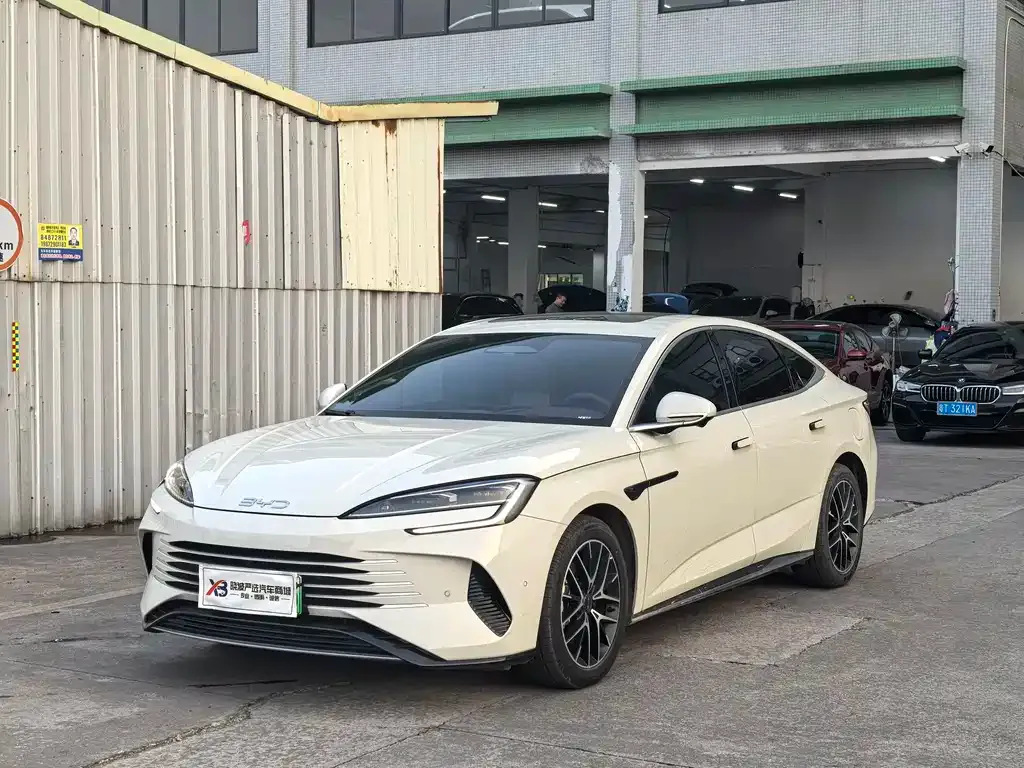 BYD Seal 07 DM-i — фото 1