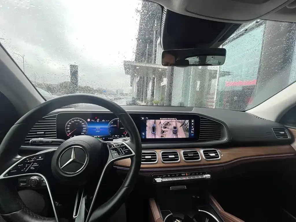 Mercedes-Benz GLE New Energy — фото 10