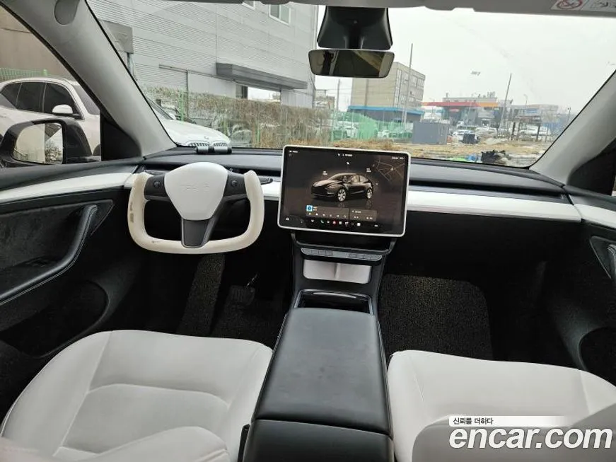 Tesla Model Y — фото 3