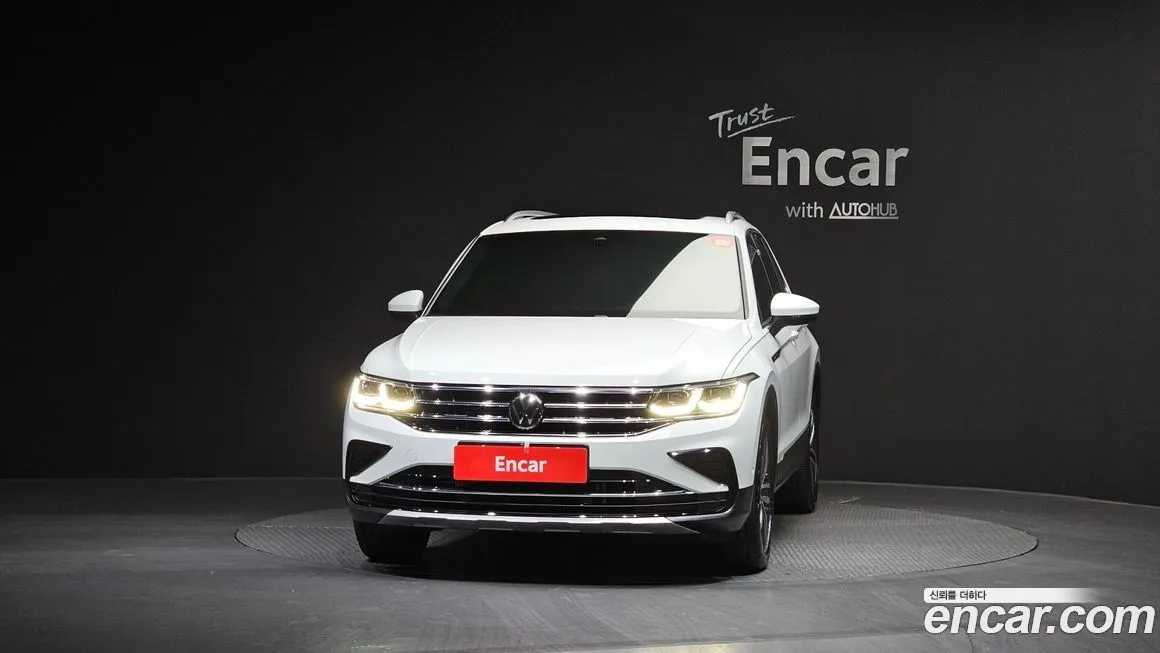 Volkswagen Tiguan — фото 2