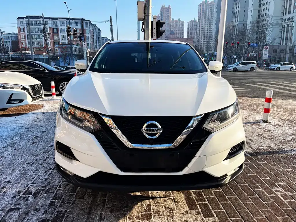 Nissan Qashqai — фото 7