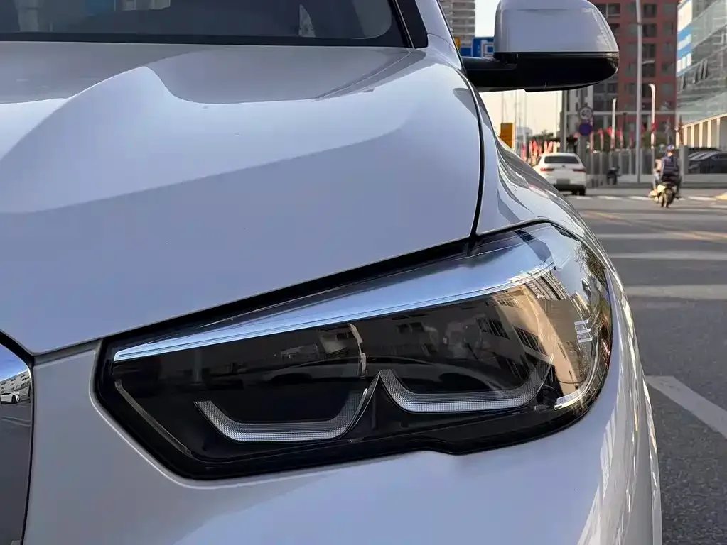 BMW X5 — фото 2
