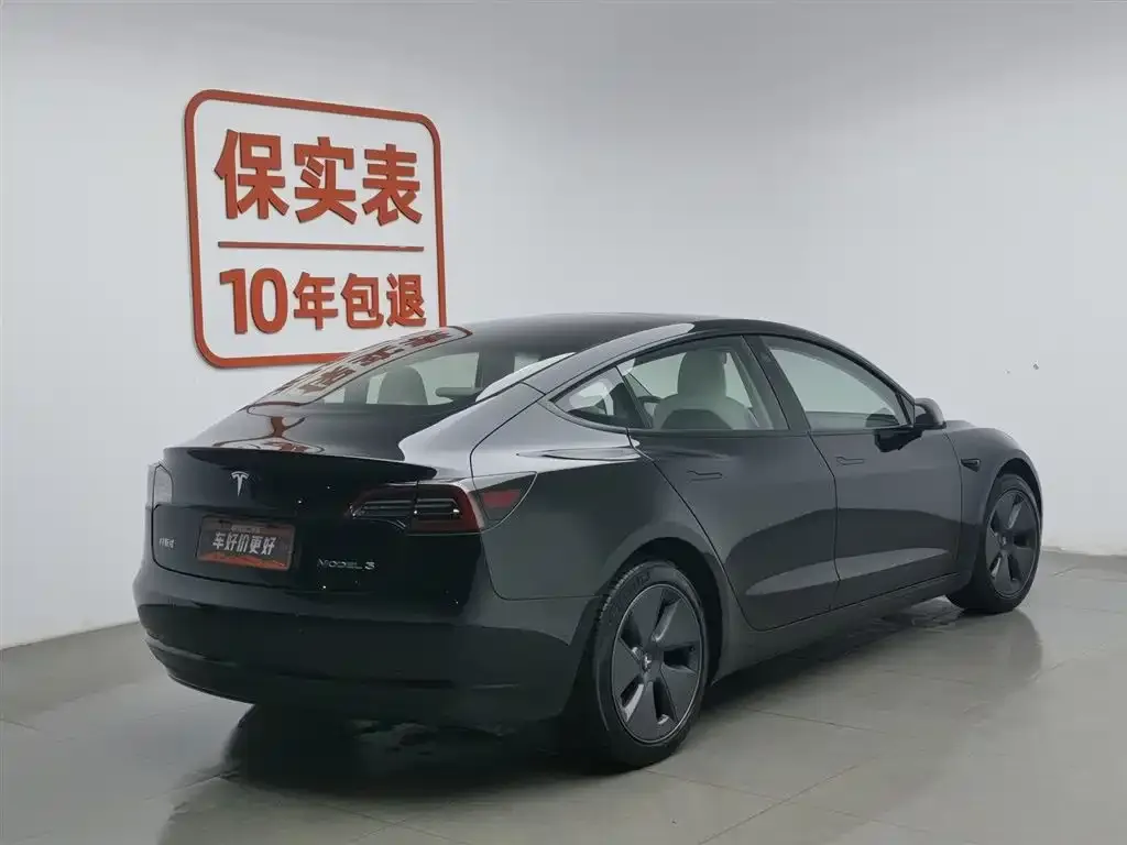 Tesla Model 3 — фото 5