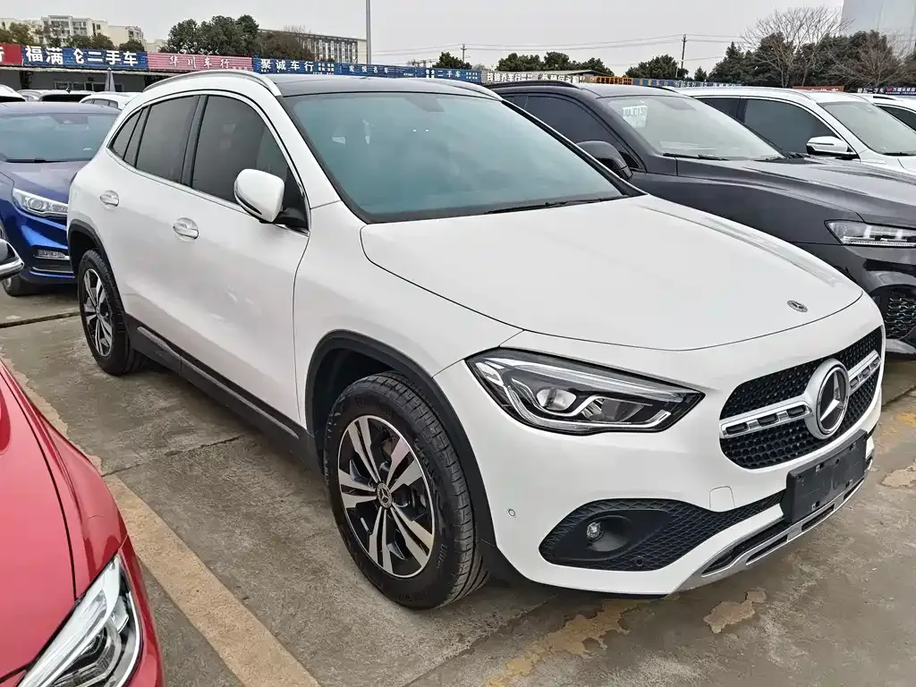 Mercedes-Benz GLA — фото 8